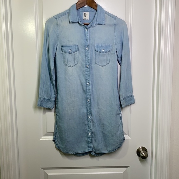 H&M - Lightweight Denim Button Up Dress Size 2 - Picture 2 of 8